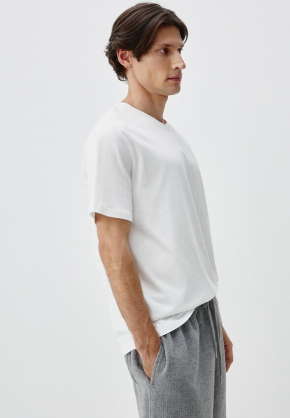 Футболка MARK REGULAR FIT базовая
