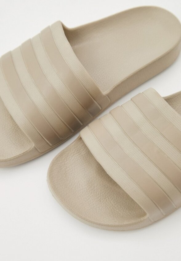 Сланцы adidas