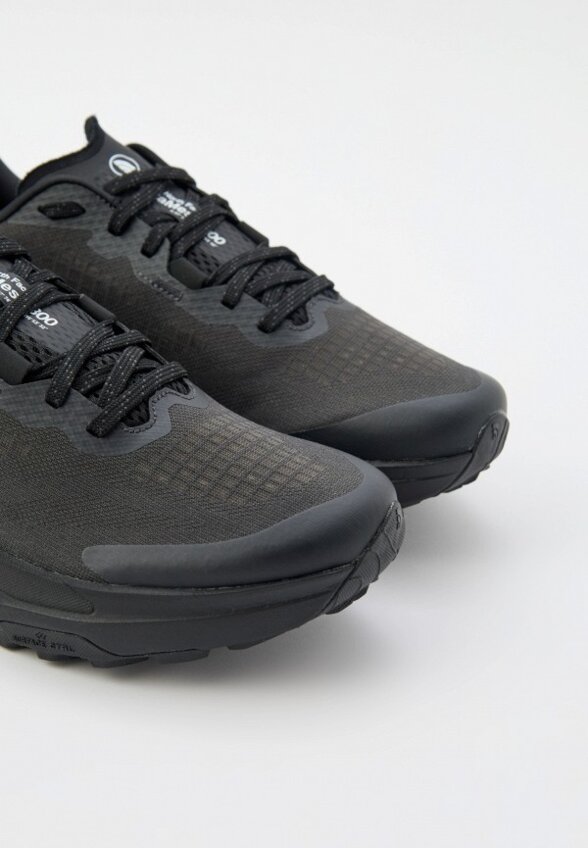 Кроссовки The North Face