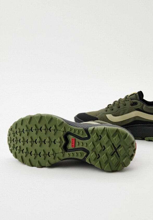 Кроссовки Vans