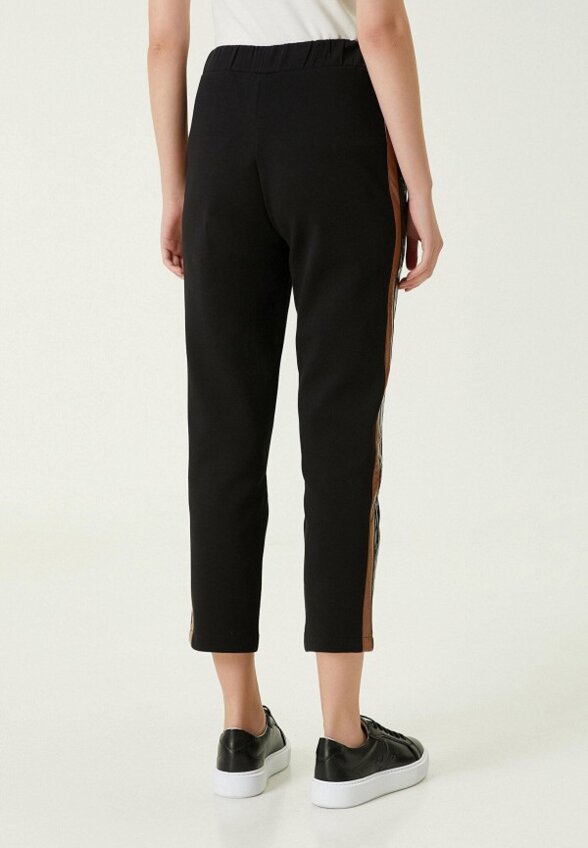 Брюки спортивные Club