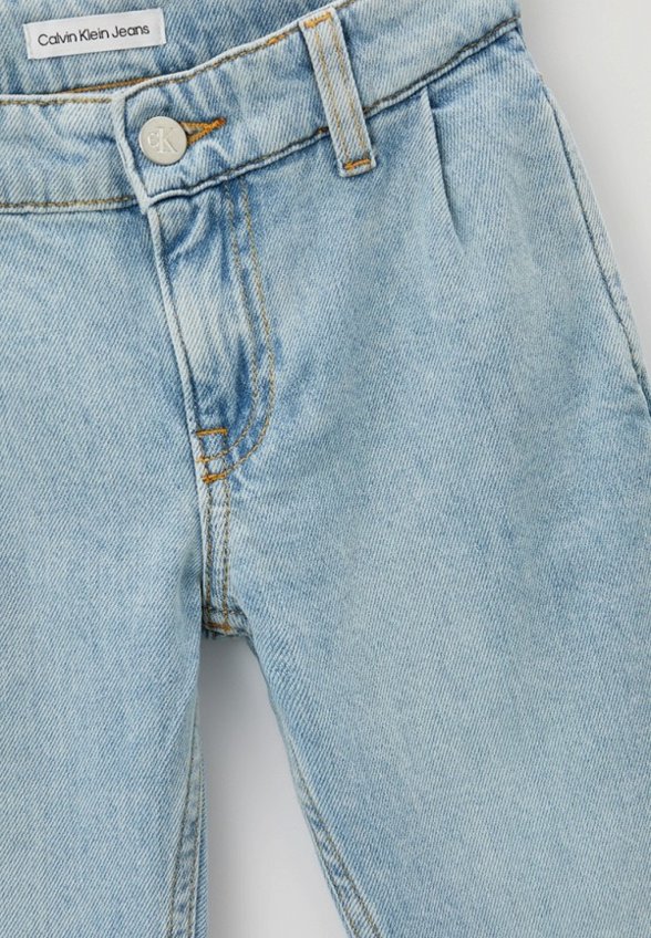 Джинсы Calvin Klein Jeans