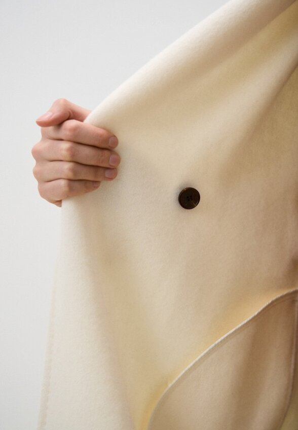 Пальто двубортное Lusio