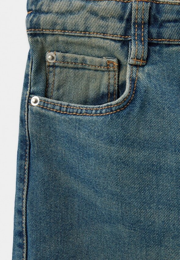 Джинсы Terranova