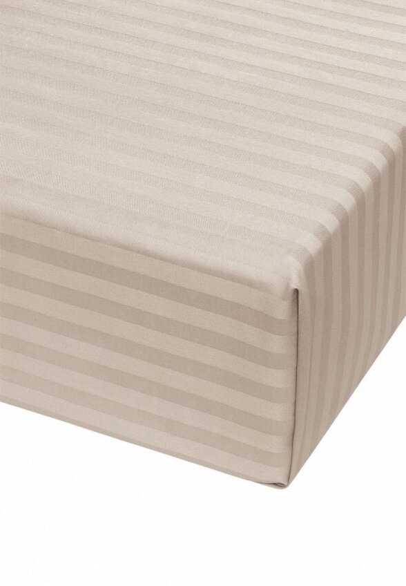 Простыня Евро DeNastia