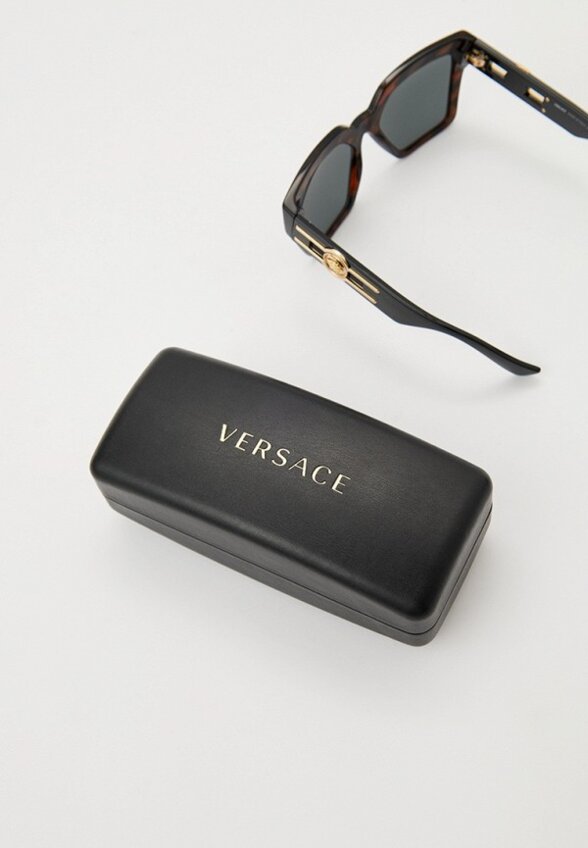 Очки солнцезащитные Versace