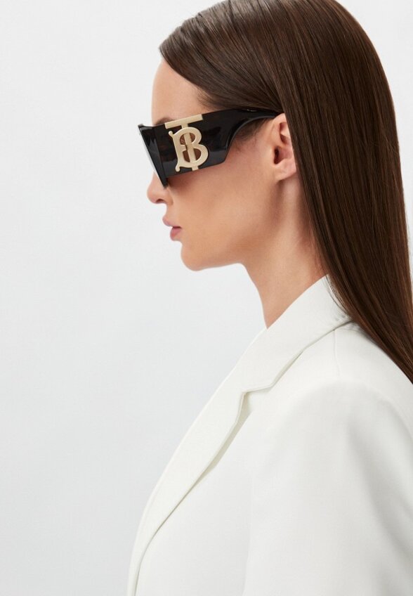 Очки солнцезащитные Burberry