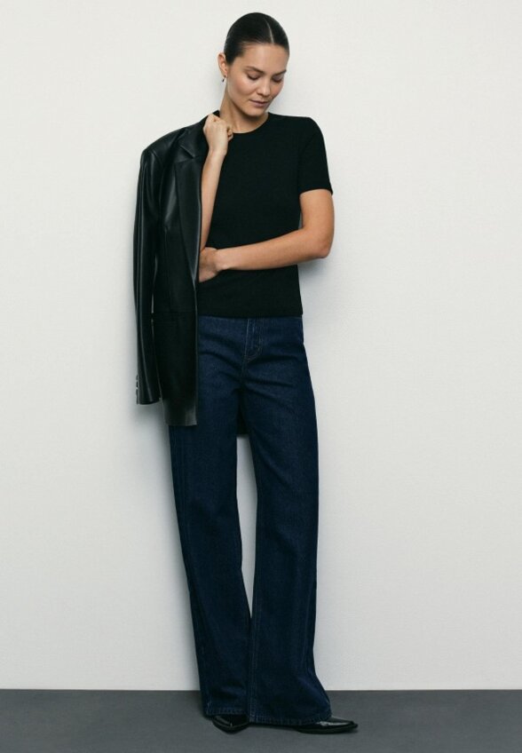 Футболка Zarina