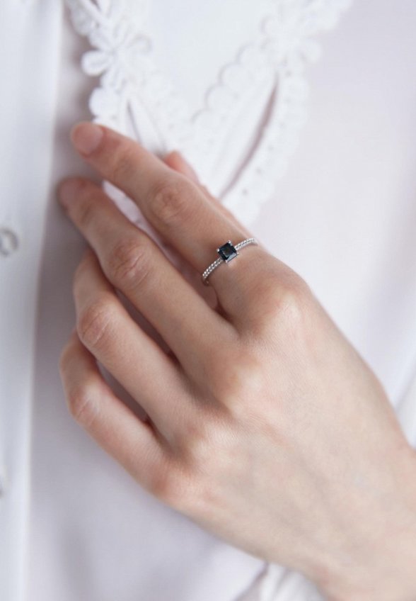 Кольцо Secrets