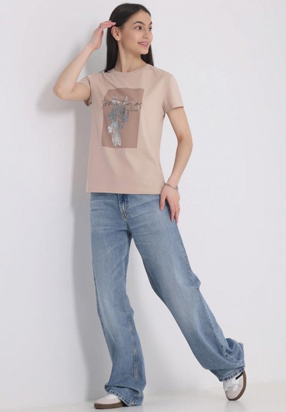 Футболка Апрель