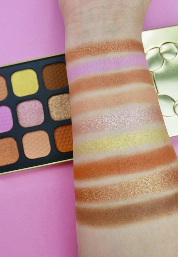 Палетка для глаз I Heart Revolution