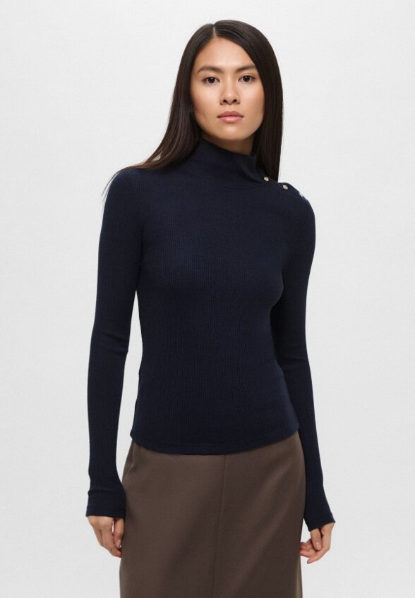 Водолазка Mango