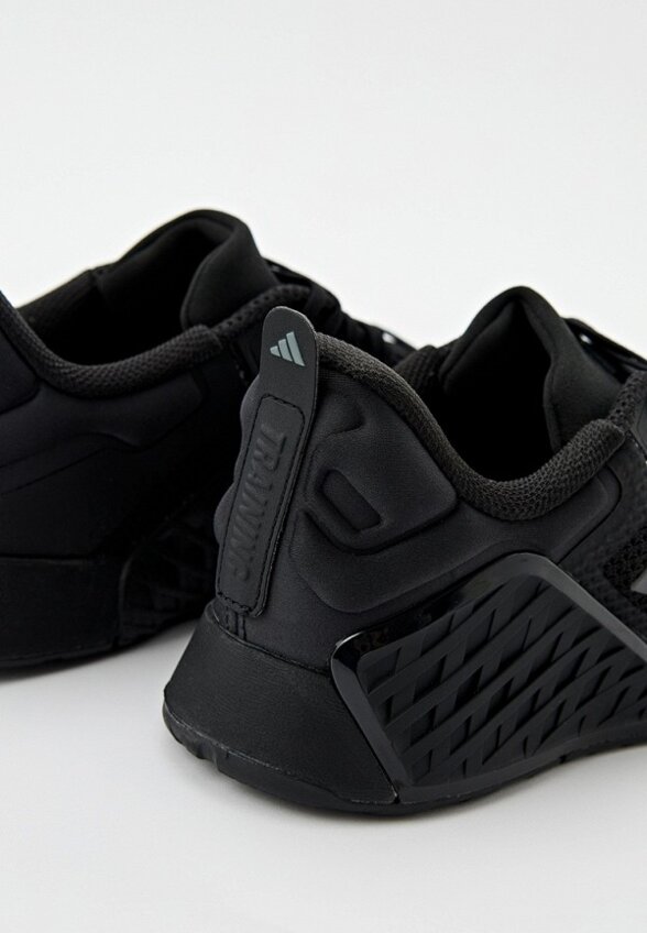 Кроссовки adidas