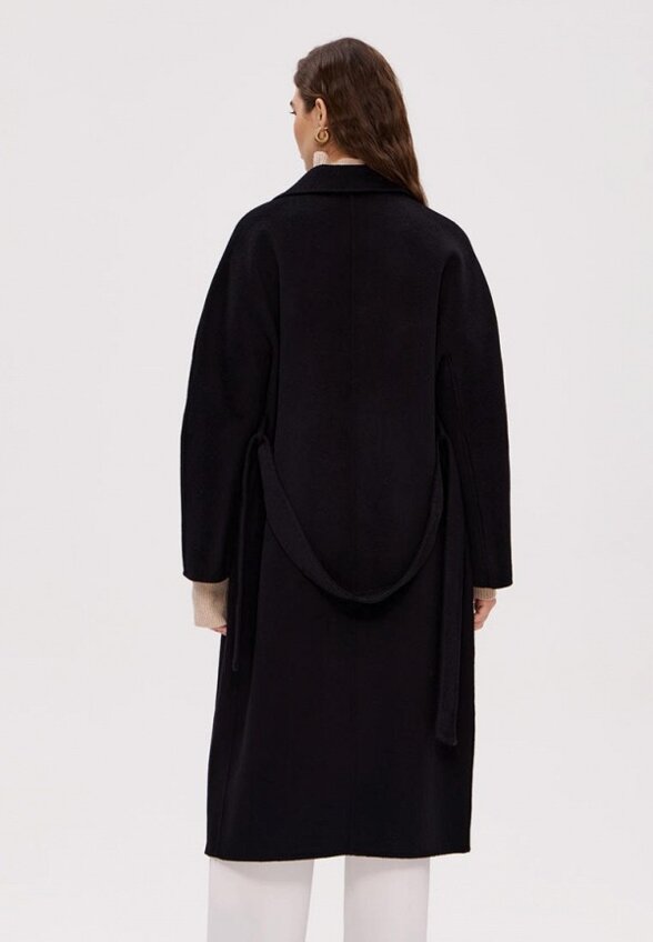 Пальто-кокон Miss Chic