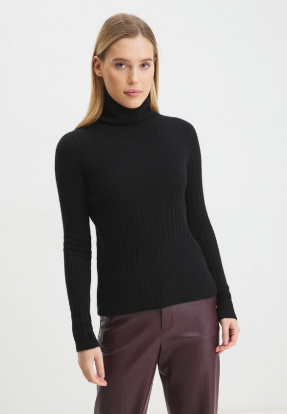 Водолазка Maison David