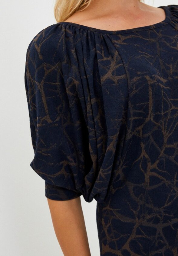 Платье MadaM T