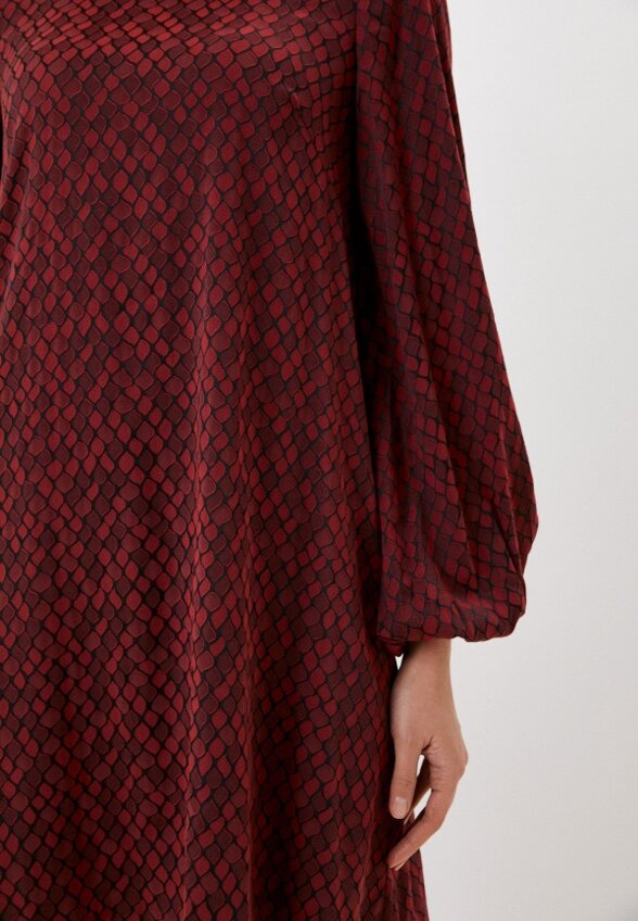 Платье MadaM T