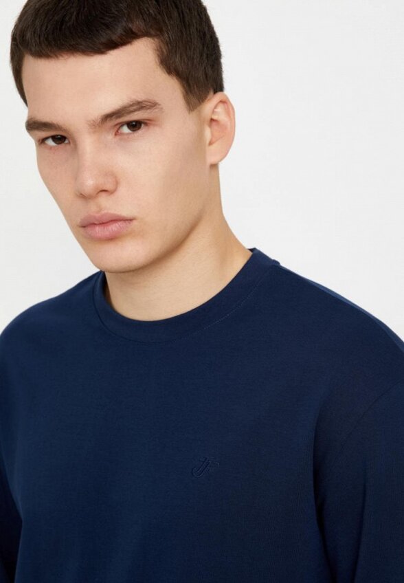 Лонгслив Finn Flare