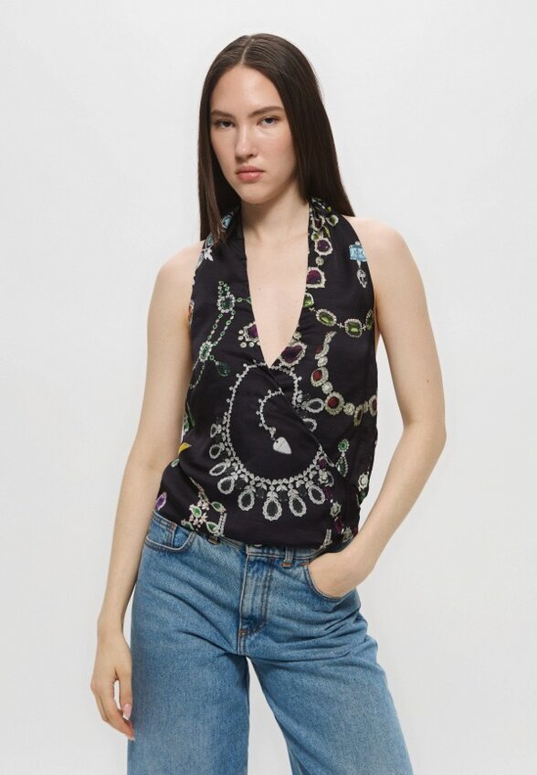 Топ John Richmond