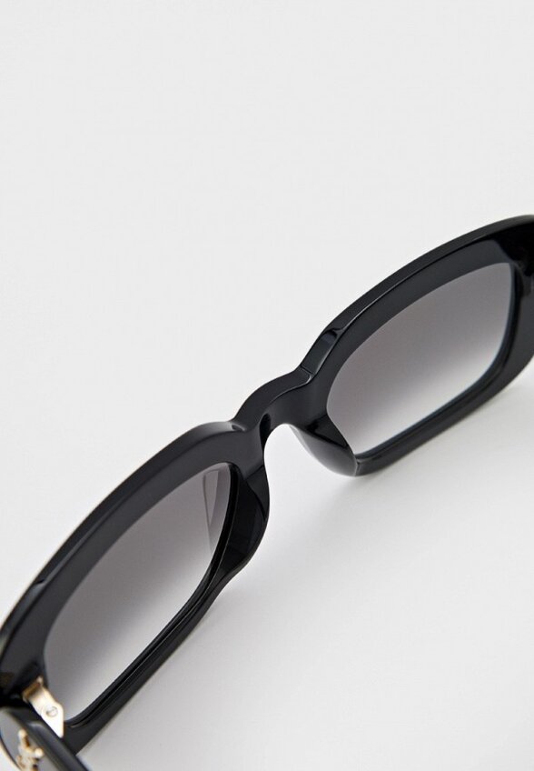 Очки солнцезащитные Saint Laurent