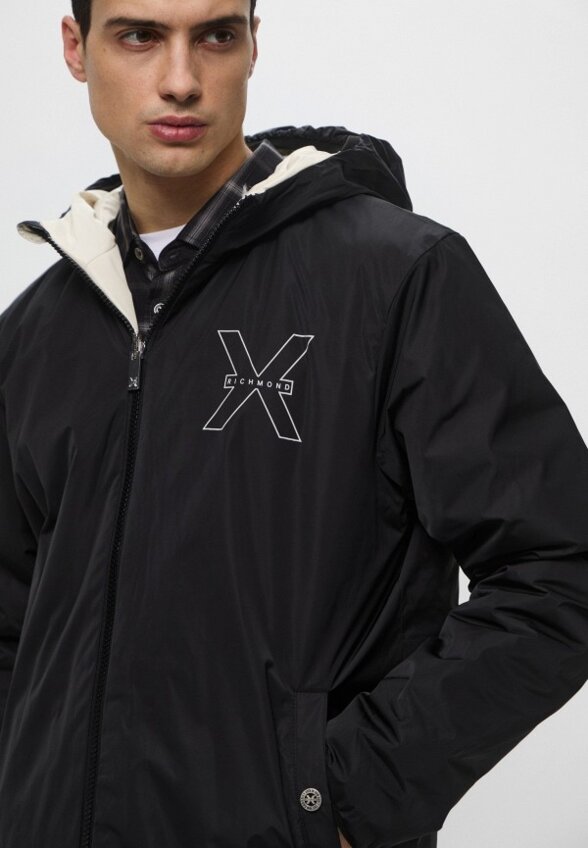 Куртка утепленная John Richmond