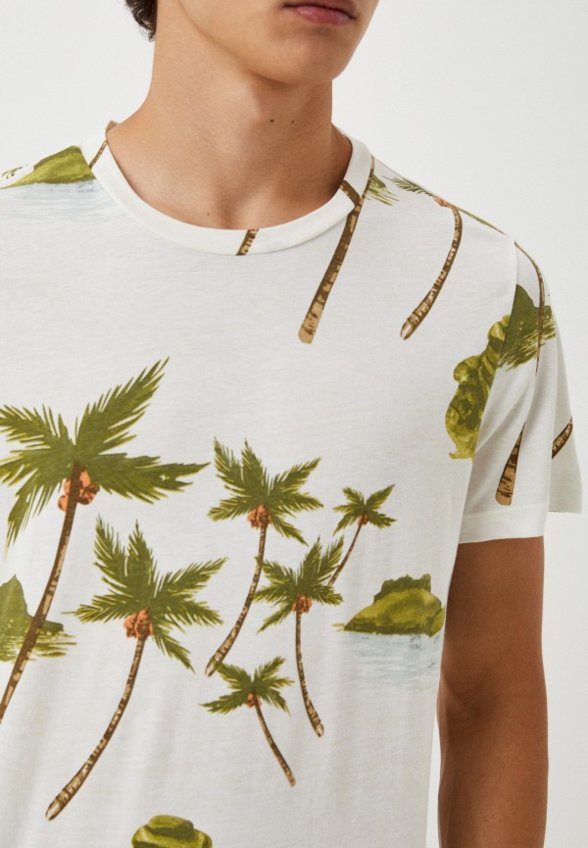 Футболка Colin's