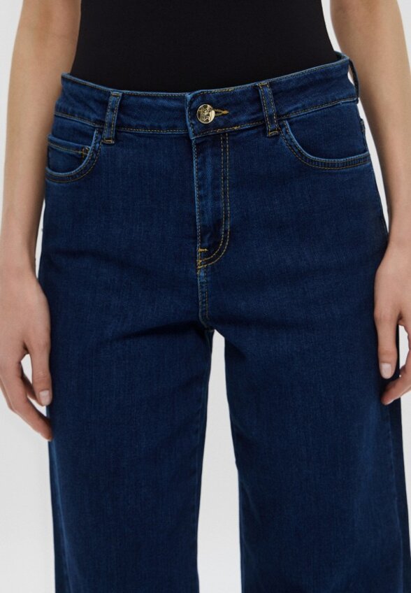 Джинсы Emme Marella