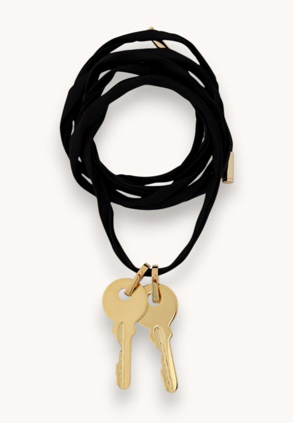 Carven Necklace