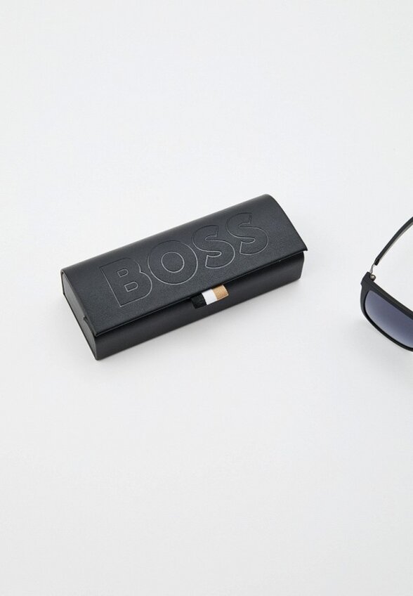 Очки солнцезащитные Boss