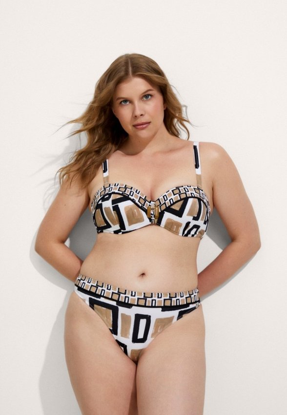 Плавки Nuria Ferrer