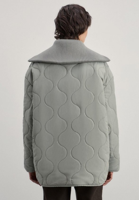 Куртка стеганая Zarina