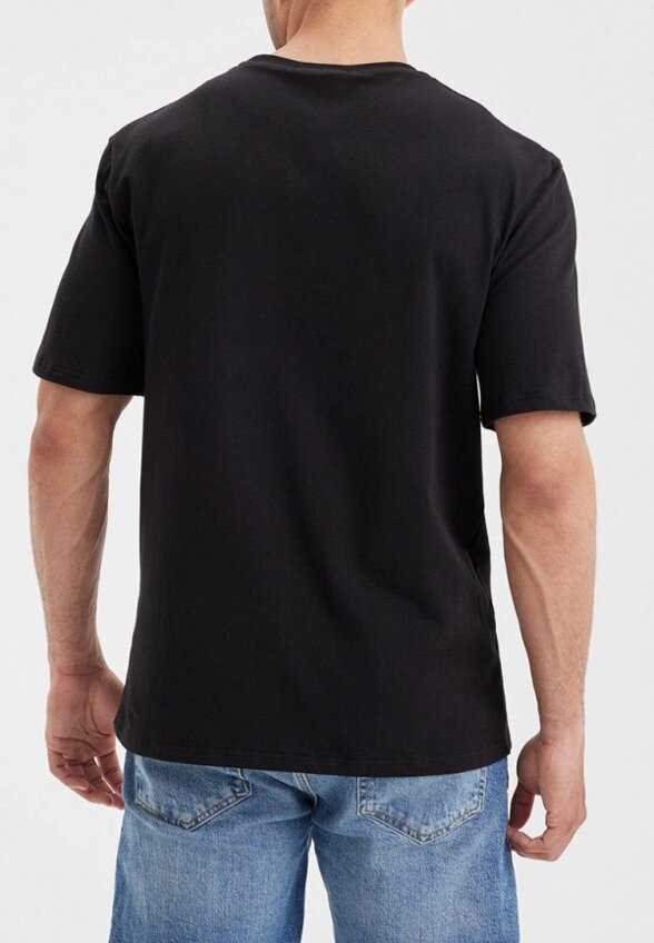 Футболка Torae Black