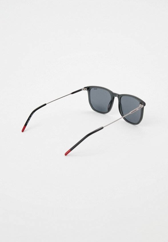 Очки солнцезащитные Hugo