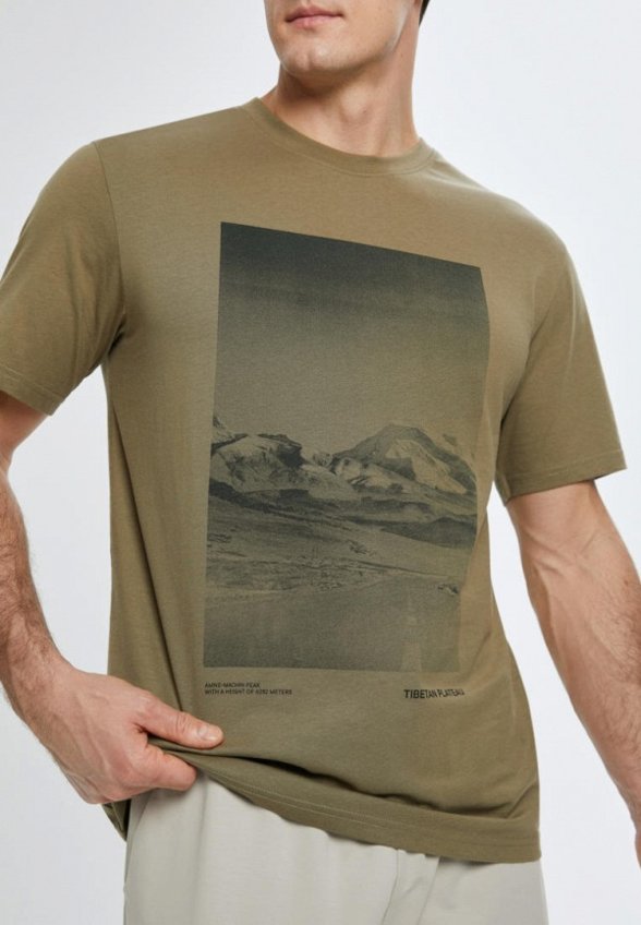 Футболка Finn Flare