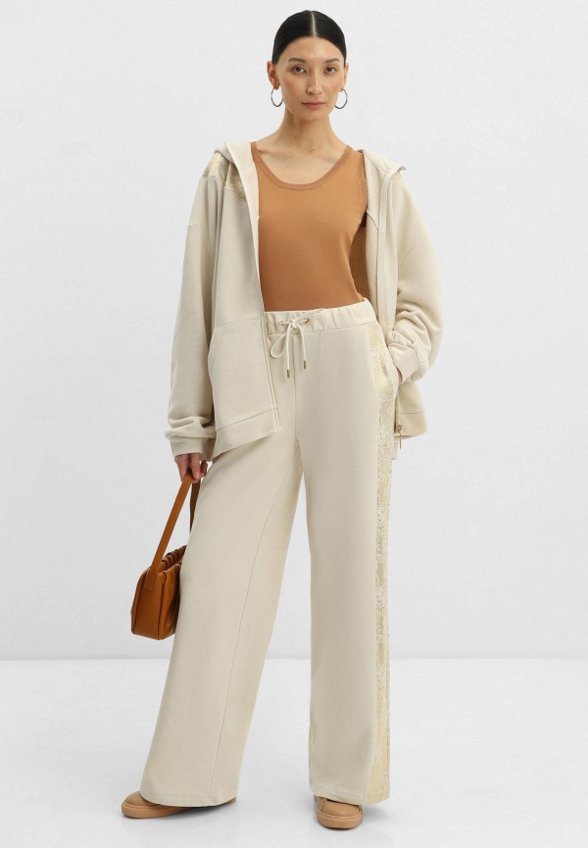 Брюки спортивные Lilly Bennet