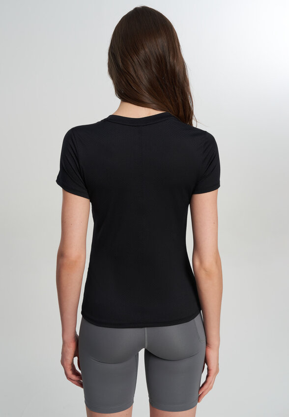 Футболка женская Under Armour Tech Mesh, Черный