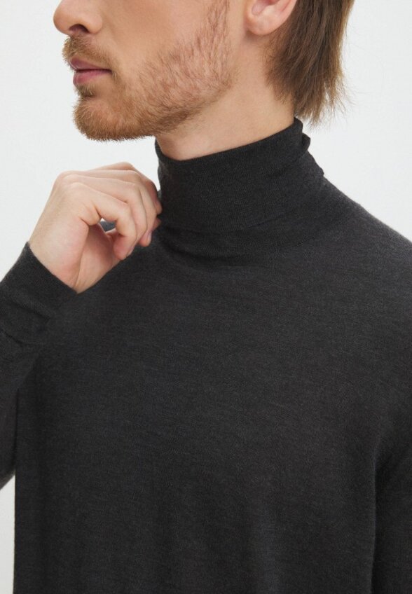 Водолазка Maison David