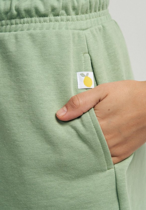 Шорты спортивные Твое