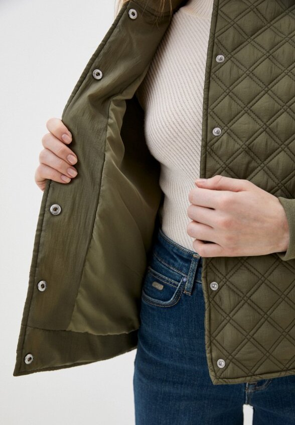 Бомбер Снежная Королева