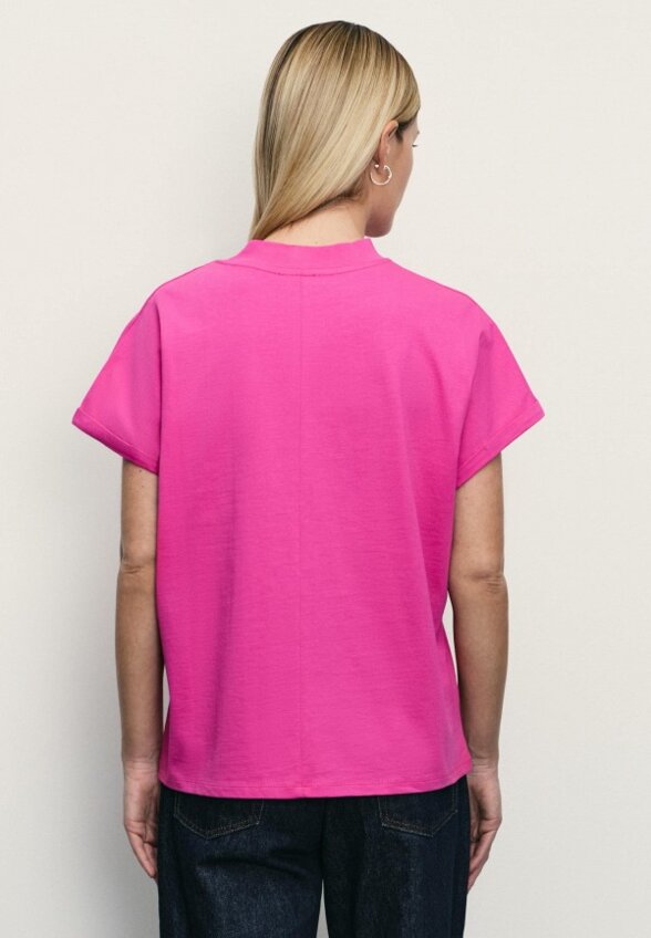 Футболка Zarina