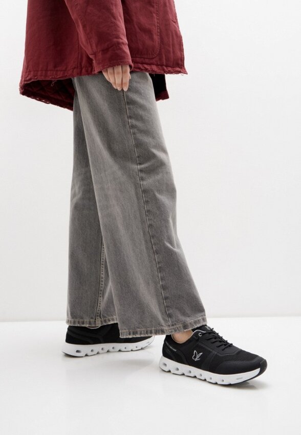 Кроссовки Caprice