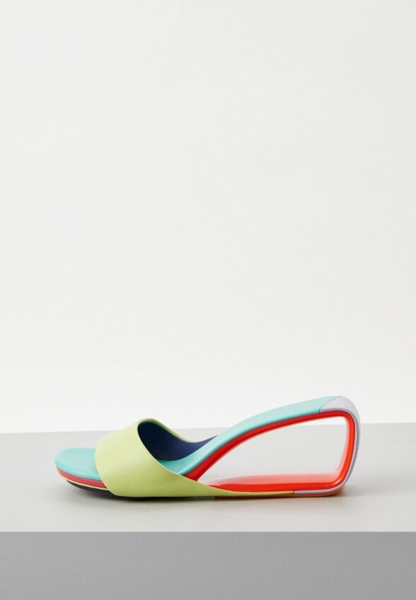 Сабо United Nude