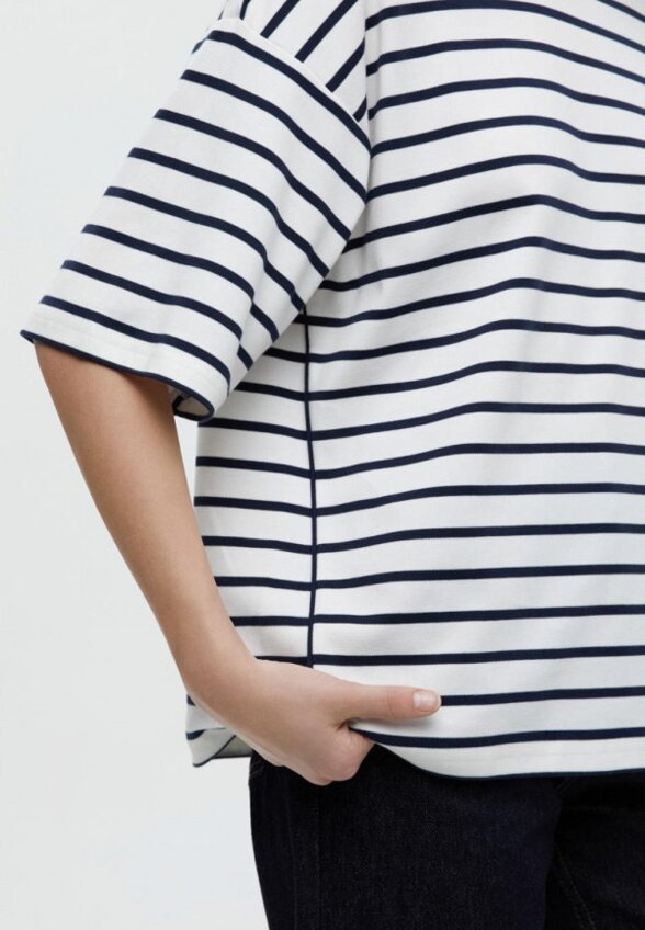 Футболка Finn Flare