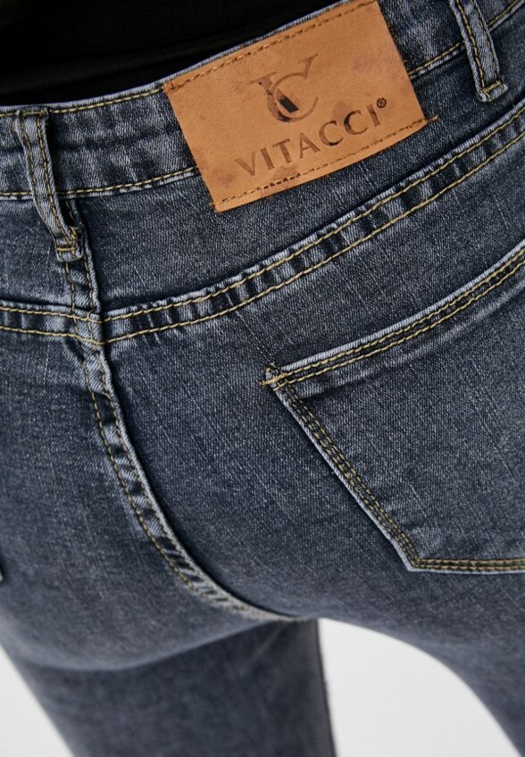 Джинсы Vitacci