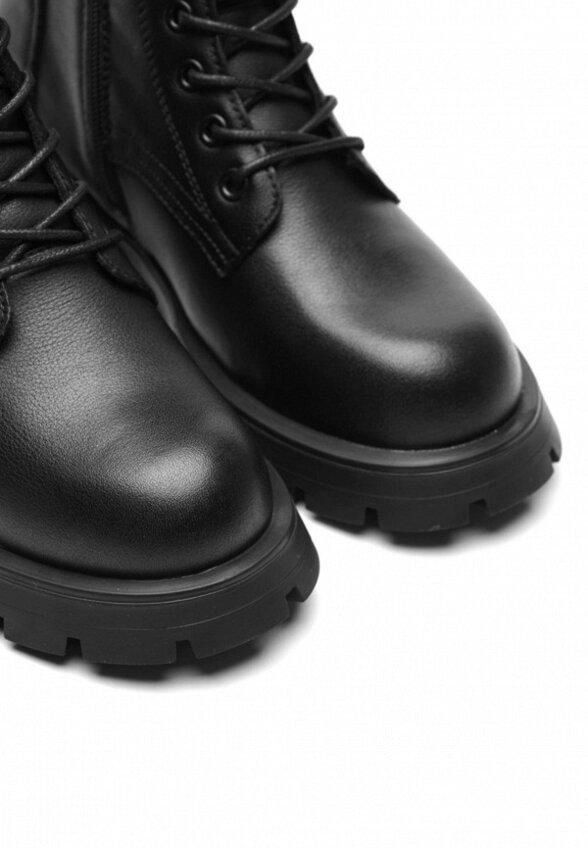 Ботинки Donna Daniella