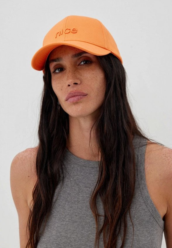 Бейсболка Nice One