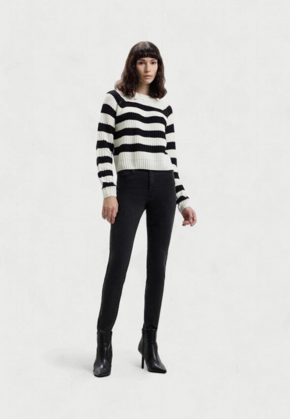 Джемпер Calliope