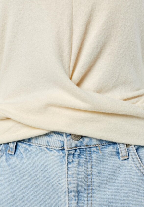 Джемпер Lezzarine