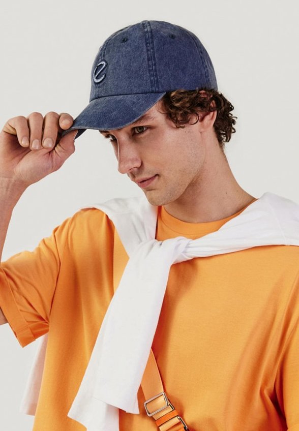 Бейсболка Ecco