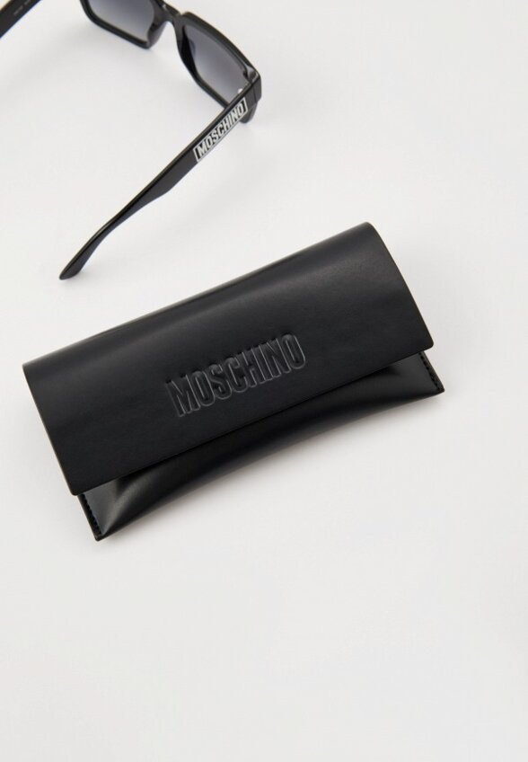 Очки солнцезащитные Moschino